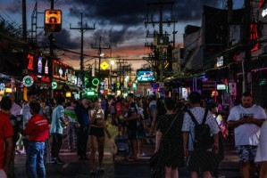 泰国2025年外国游客入境量十年来首次下滑